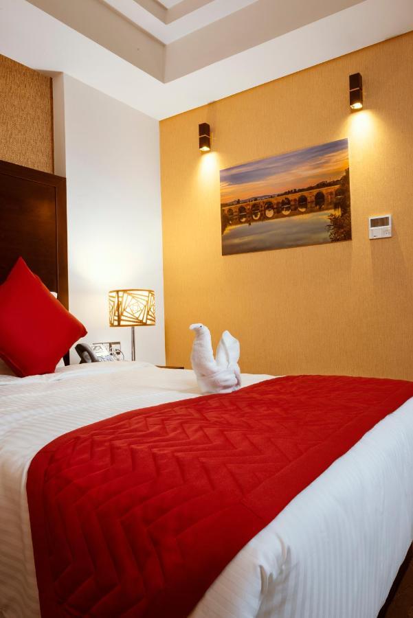 Horizon Hotel Basra ภายนอก รูปภาพ